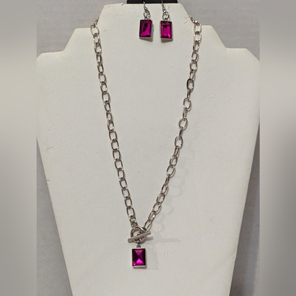 Sexy Sassy Silver & Hot pink Faceted Square Necklace & Earrings Set NEW - Picture 8 of 14